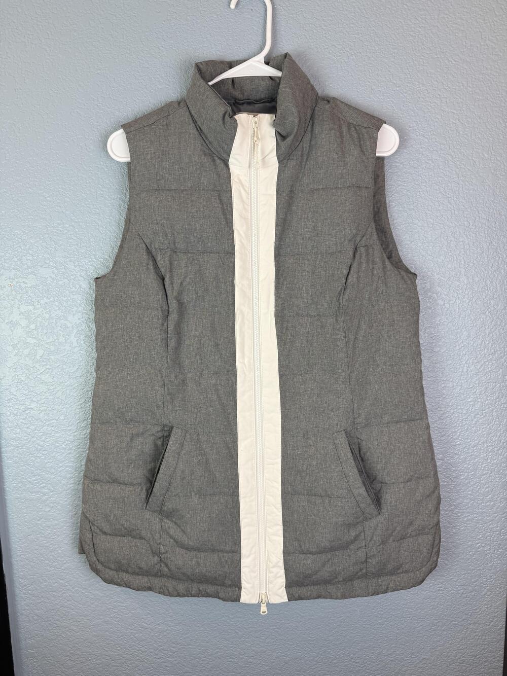 Talbots Vest Womens Small Gray White Quilted Puffer Sleeveless Zipper Jacket